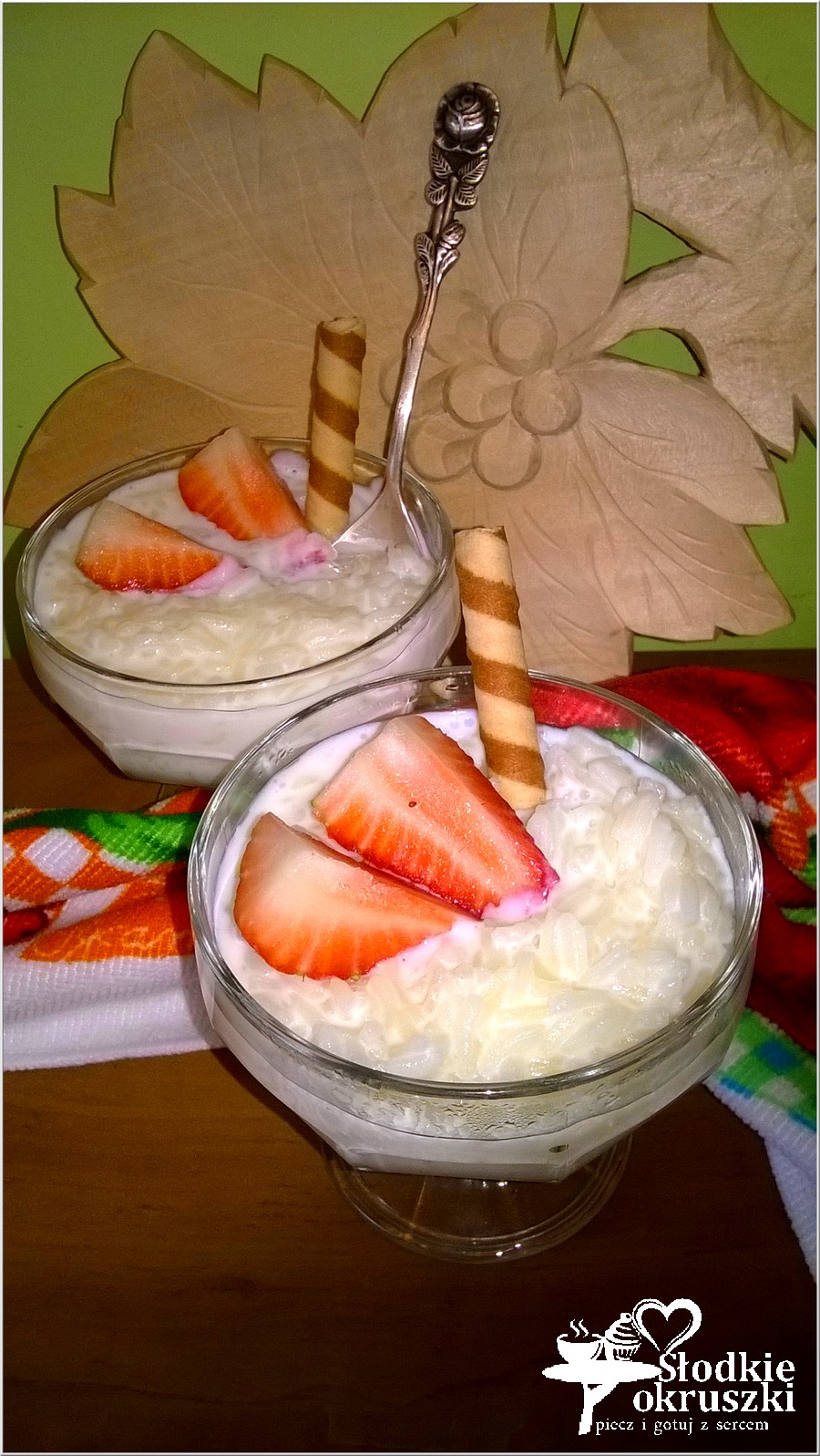 Pudding ryżowy z truskawkami (1)