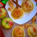 Pieczone jabłka w cieście (nadziane marmoladą)