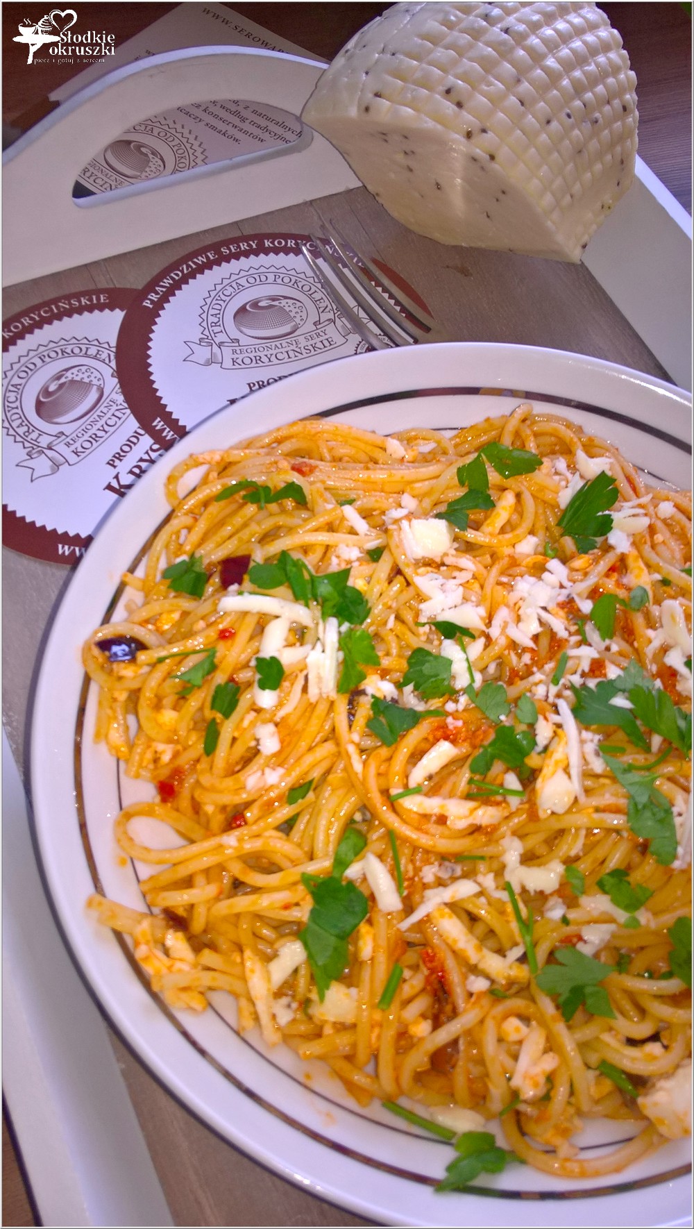 Spaghetti w pomidorowym pesto z serem korycińskim (3)