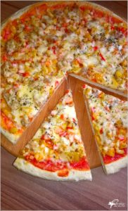 Cebulowa pizza (na suchych drożdżach) (1)
