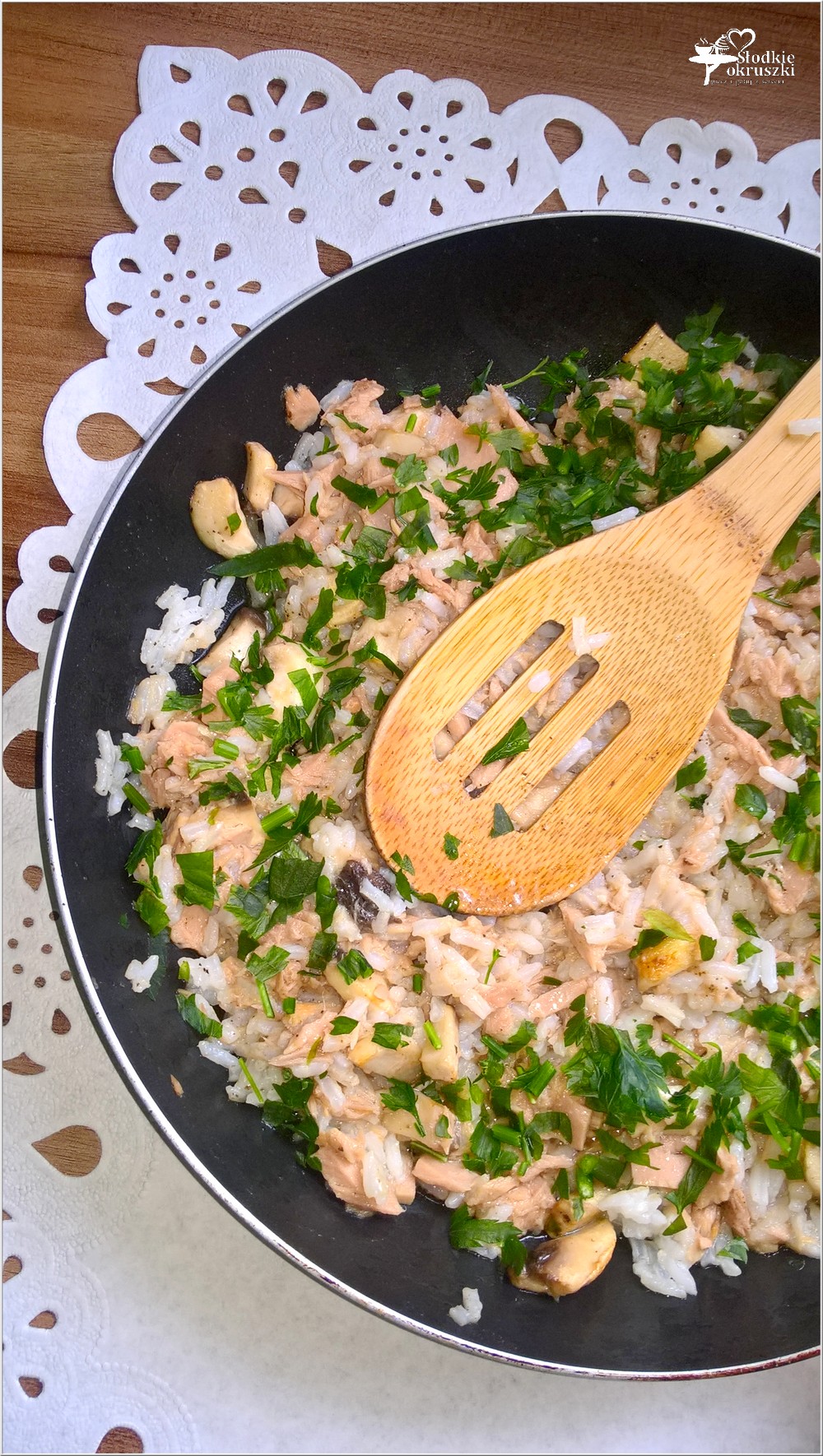 Szybki ryż z tuńczykiem i pieczarkami (1)