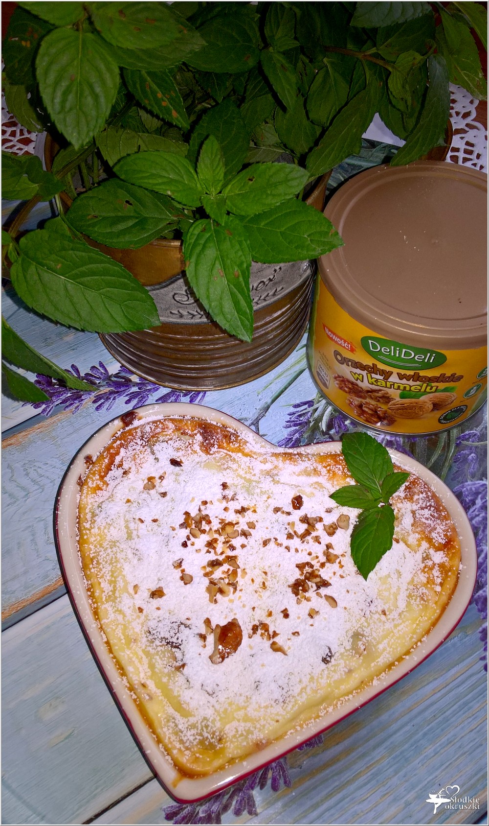 Pieczony serniczek z orzechami włoskimi i kandyzowaną skórką (4)