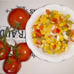 Ekspresowa surówka obiadowa (z kukurydzą, ogórkiem)