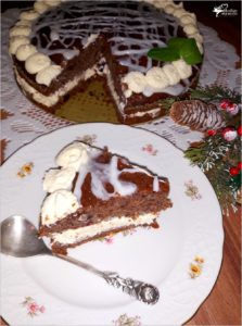 Świąteczny piernikowy tort z cytrynowym kremem i wisienkami (6)