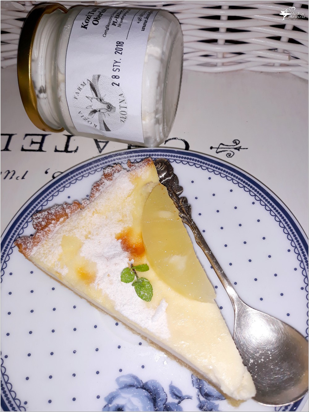 Tarta z twarożkiem oberlandzkim i ananasem (6)