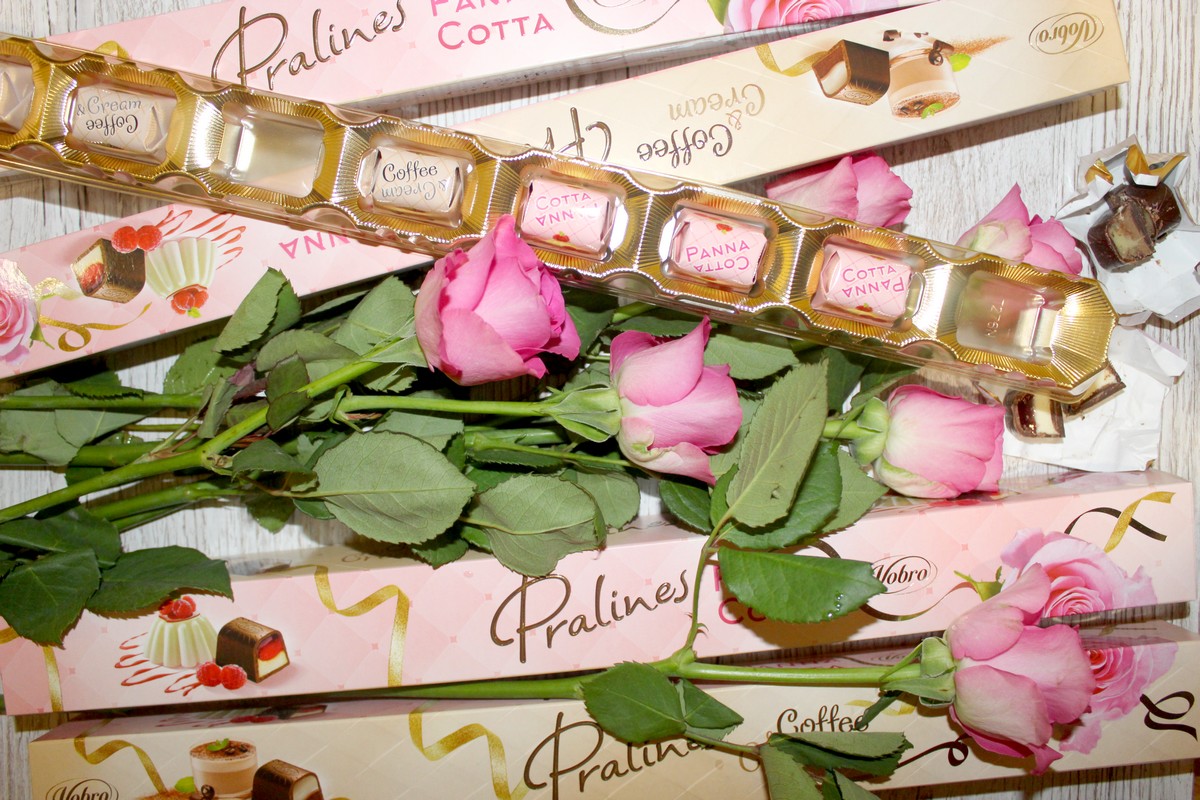 Bombonierki w kształcie róży z pralinami Panna Cotta i Coffe&Cream - idealne na Dzień Kobiet i nie tylko