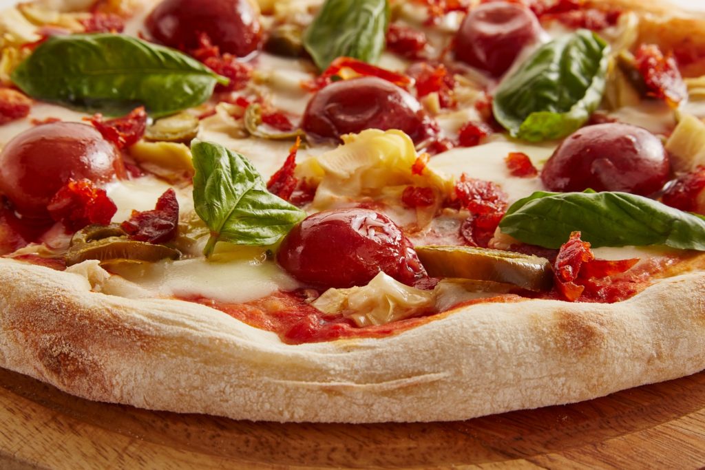 Pomidorowy sos do pizzy – dwa proste przepisy