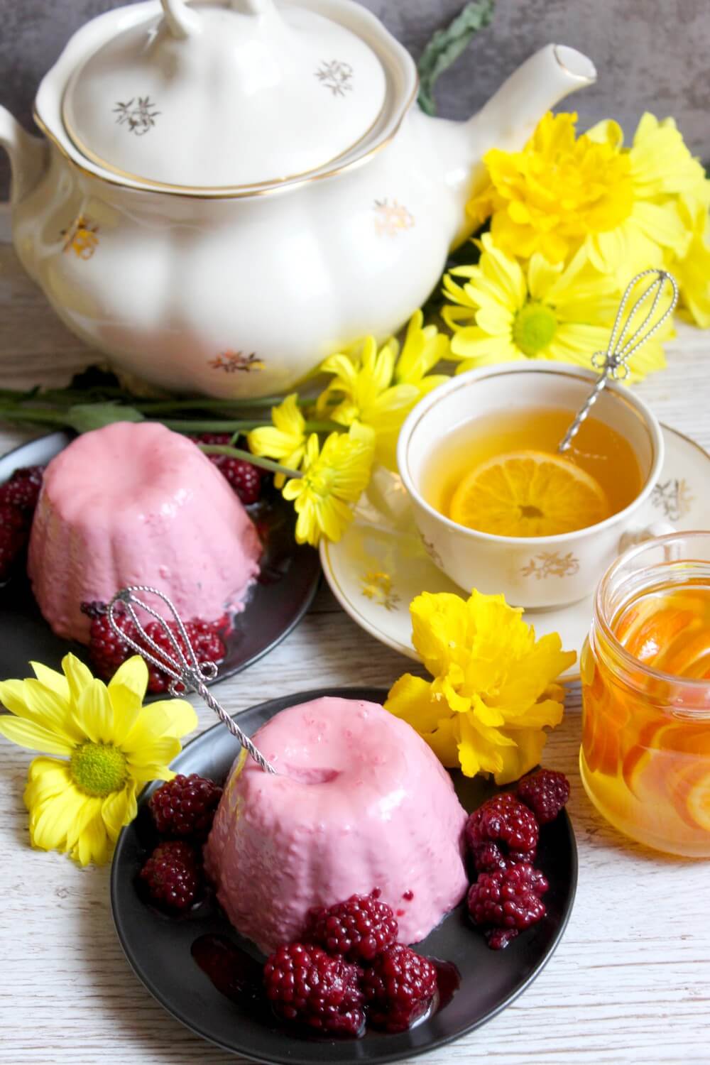 Owocowa panna cotta – deser do kawy lub herbaty | Słodkie okruszki