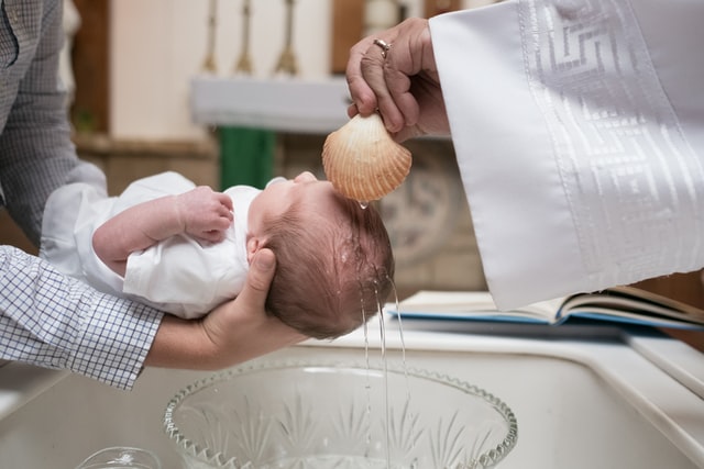 O czym pamiętać organizując chrzciny?